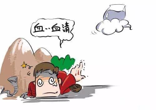 野外遇见巨型眼镜王蛇,近两米长眼镜王蛇