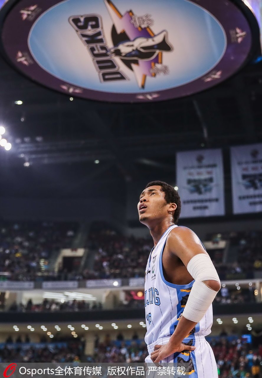 中国混血最多的4位明星,申花30岁混血后卫