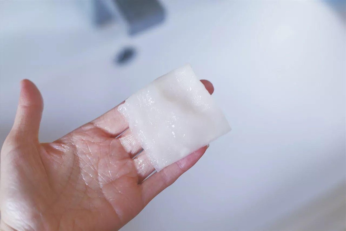 天天敷面膜为什么脸还干,天天敷面膜脸上为啥还是很干