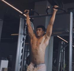 187cm游泳教练,186cm健身教练