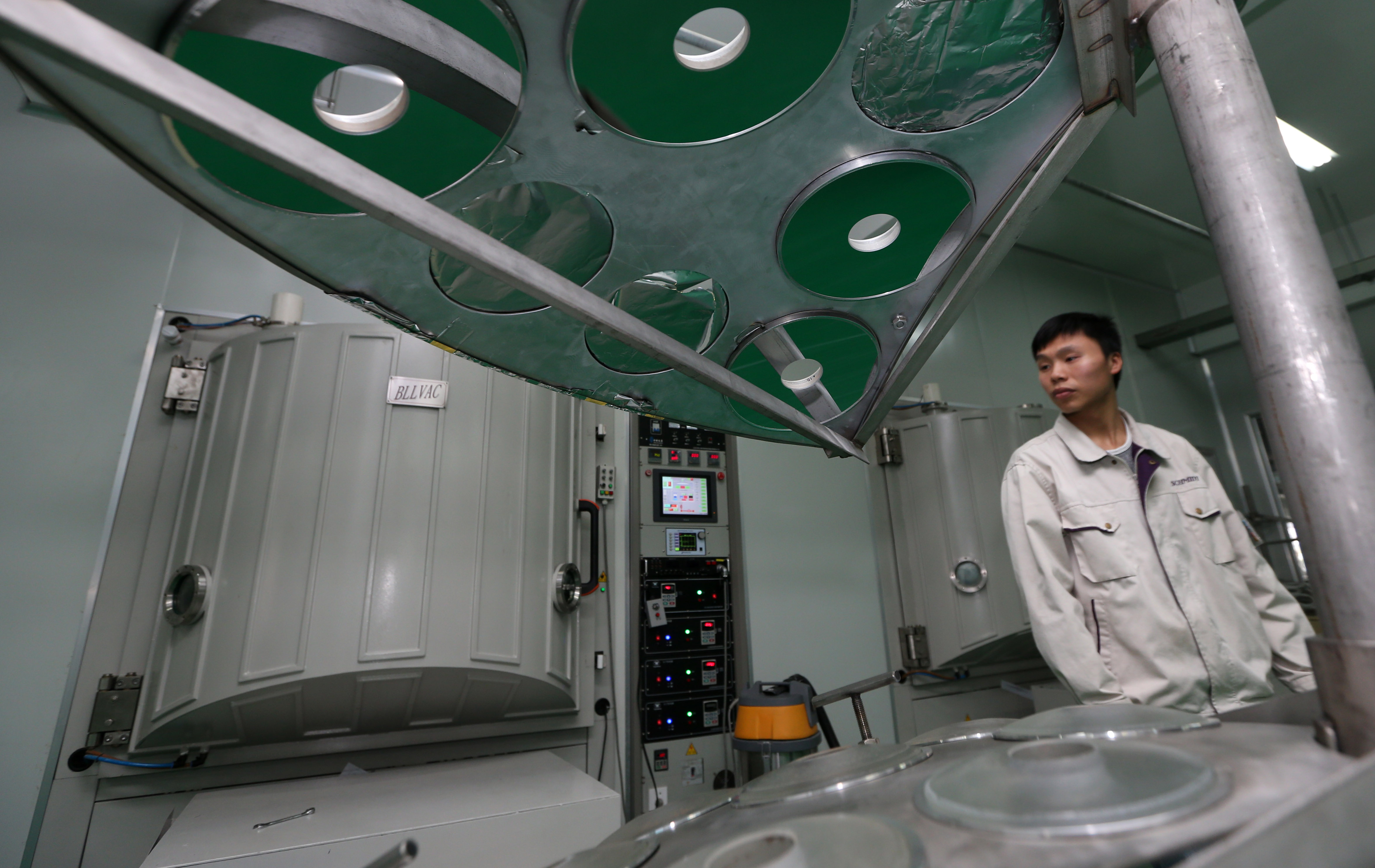 流浪地球吴京和他儿子帐篷镜头,流浪地球吴京和儿子最后一次见面