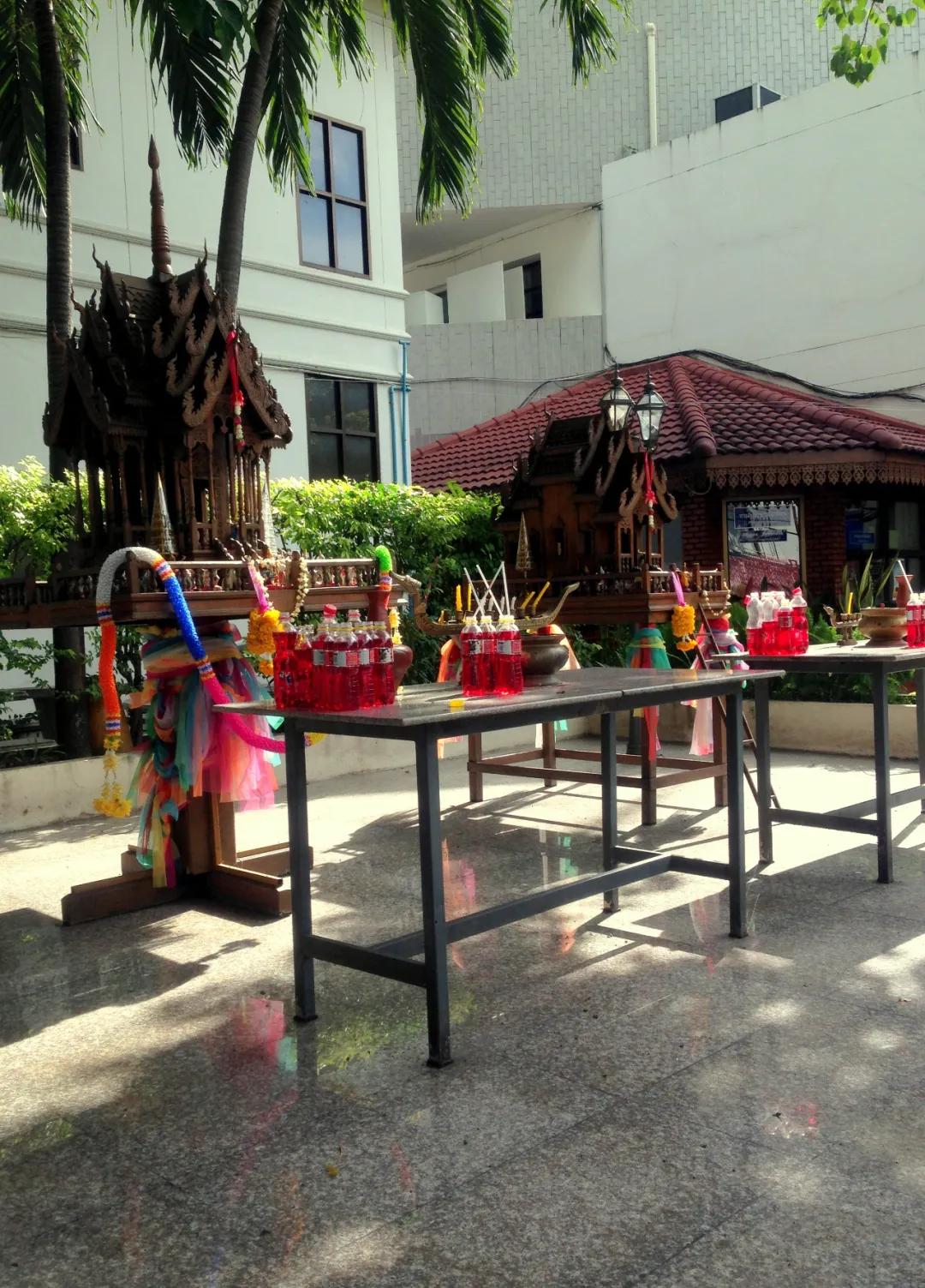 草莓芬达泰国,泰国路边的东西千万不要乱捡