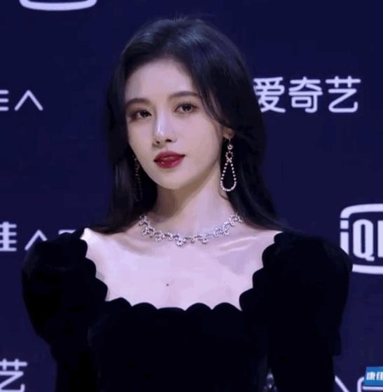 闉犲┃绁庡亣鍙戝瑙嗛,闉犲┃绁庢埓鐨勫暐鏍风殑鍋囧彂