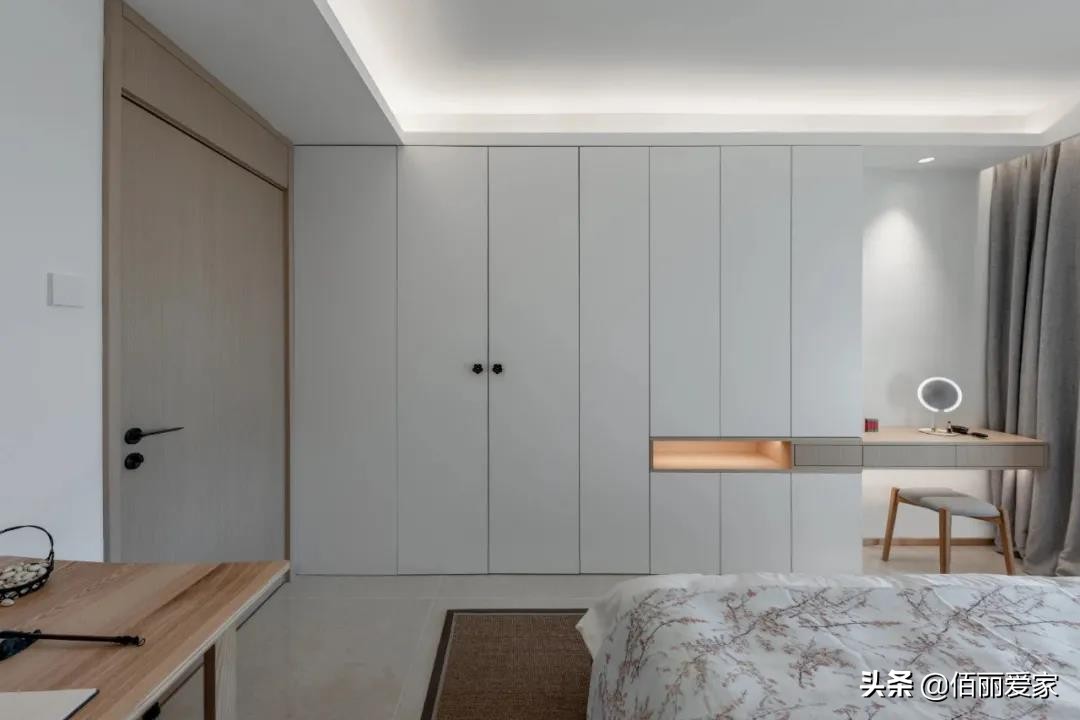 卧室太小买什么梳妆台,卧室比较小梳妆台