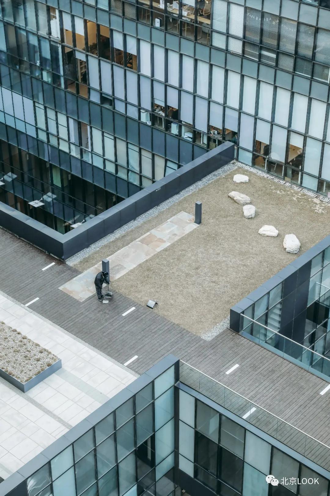 soho极简小办公室,soho北京总部设计