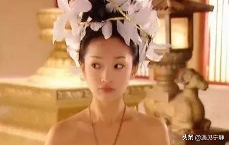 周迅早年艺术照片被曝价值184万,周迅拍卖