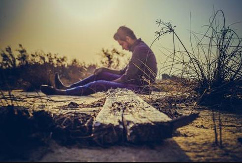 内向说话脸红的人要怎么改变,老实人害怕与人冲突的原因