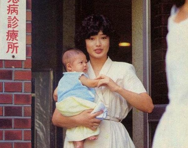 昭和时代女神山口百惠,山口百惠是60后永远的女神