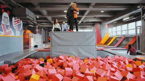 dojump蹦床公园成都大悦城,蹦床公园dojump