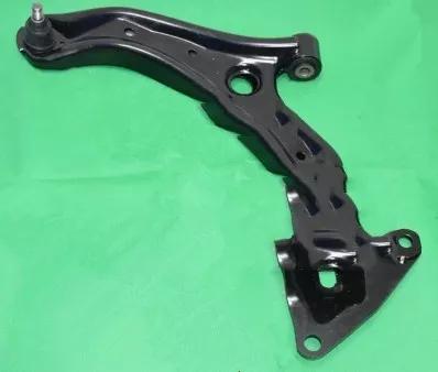 汽车总跑偏,汽车向右跑偏怎么解决