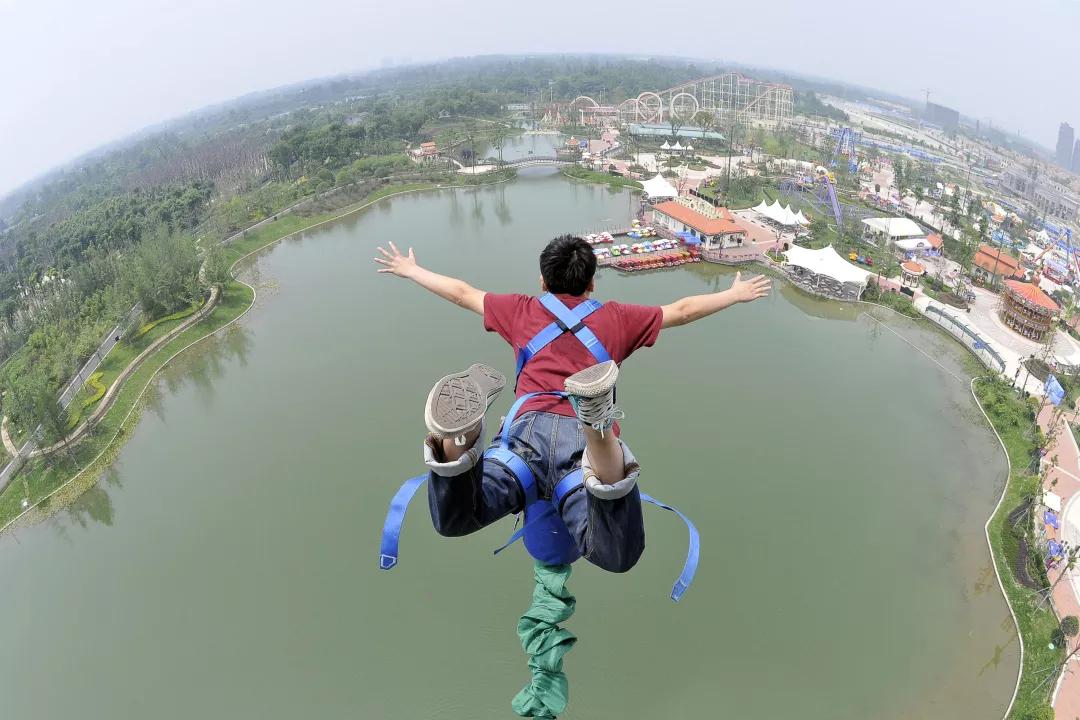 成都国色天香陆地乐园几号线,国色天乡童话世界陆地乐园区别
