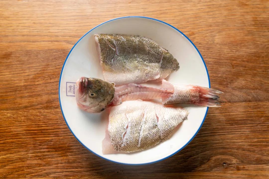 不蒸不炖的鱼怎么做最好吃,鱼肉最好吃的做法不煎不炸不清蒸