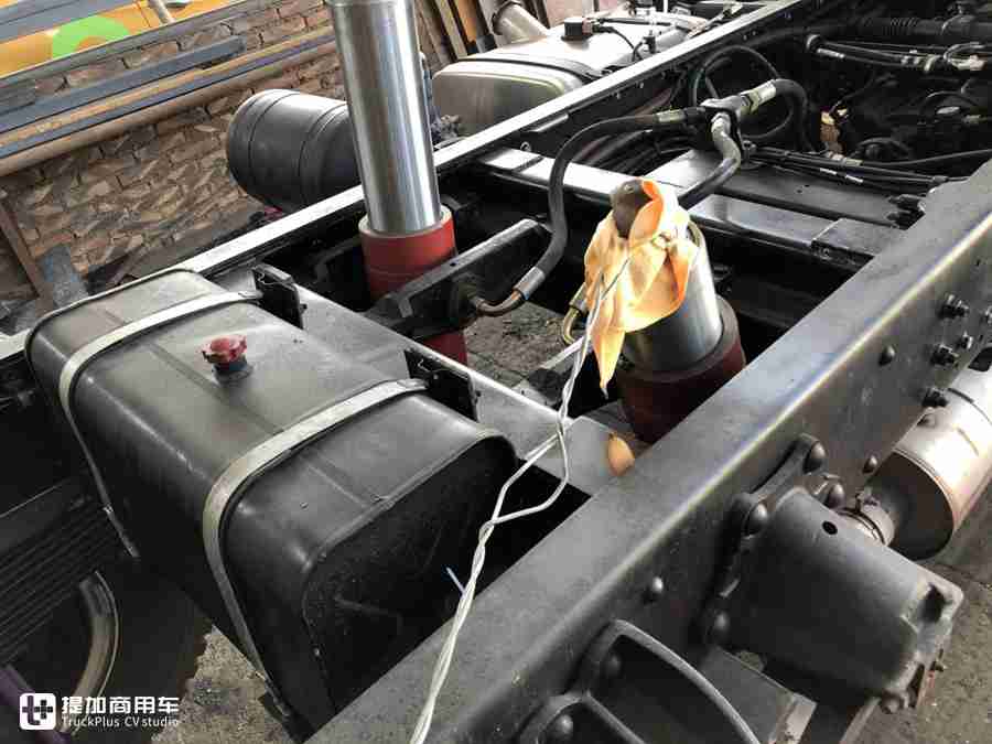 骏铃v6轻卡车重载版,江淮骏铃v6排半轻卡底盘