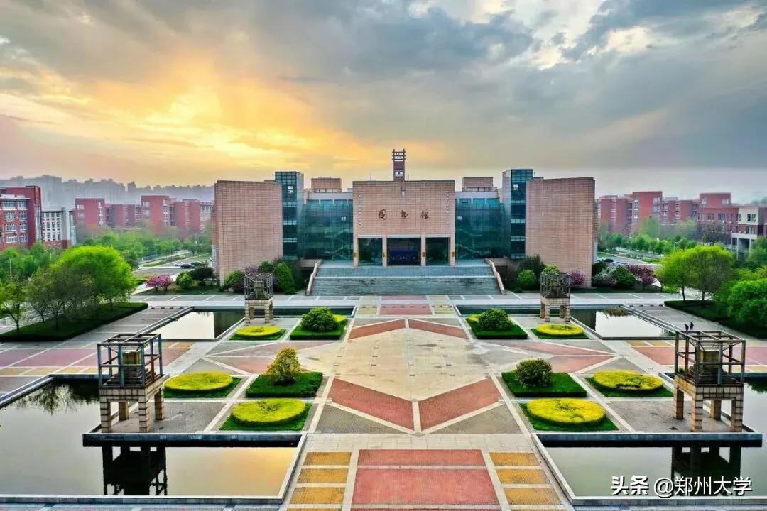 2021年郑州大学研究生复试名单,郑州大学2020年复试分数线