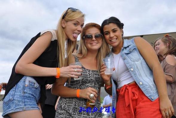 一个家家都是“亿元户”的非洲穷国——津巴布韦