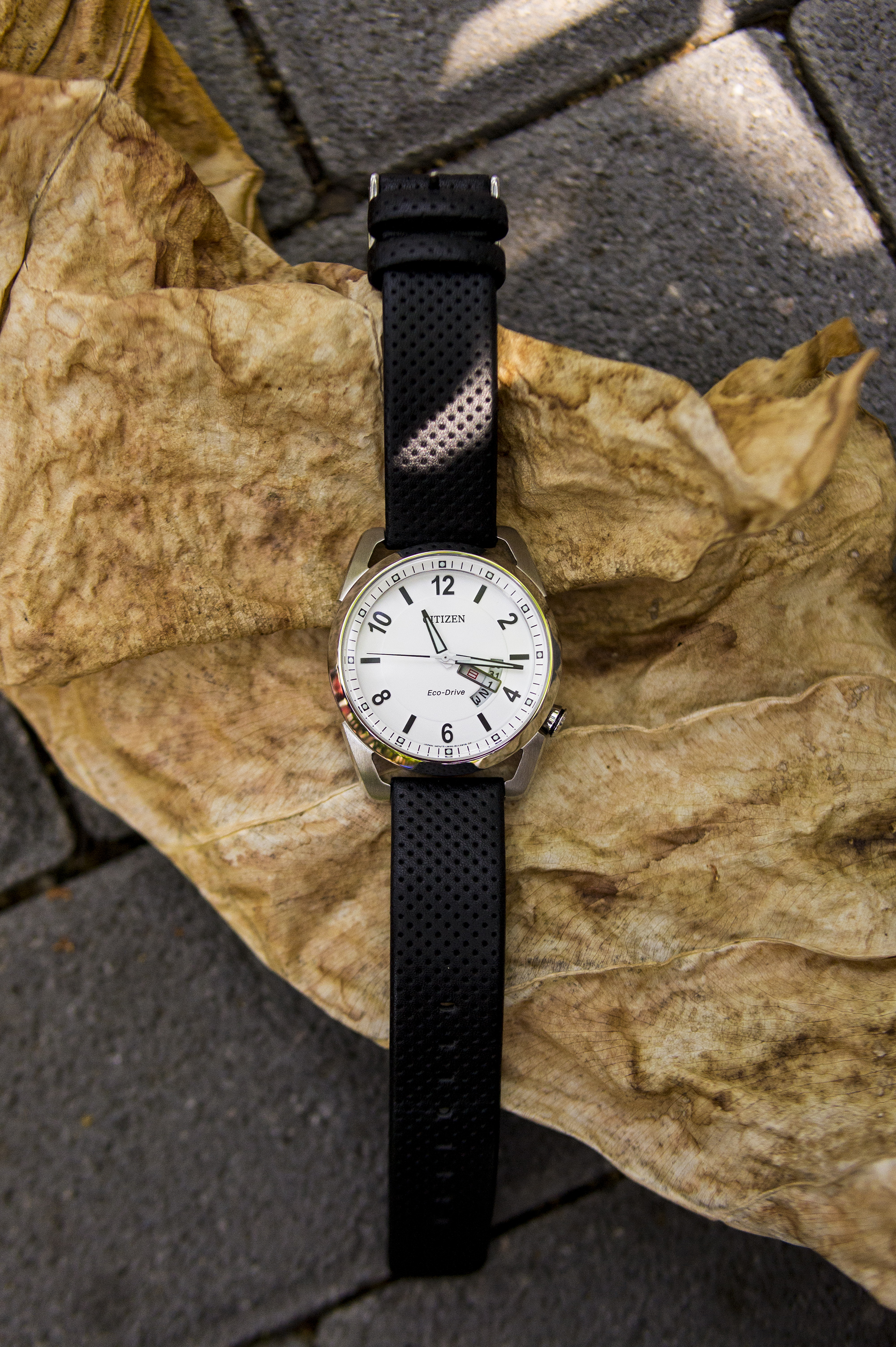 买西铁城还是精工好,西铁城买机械还是光动能