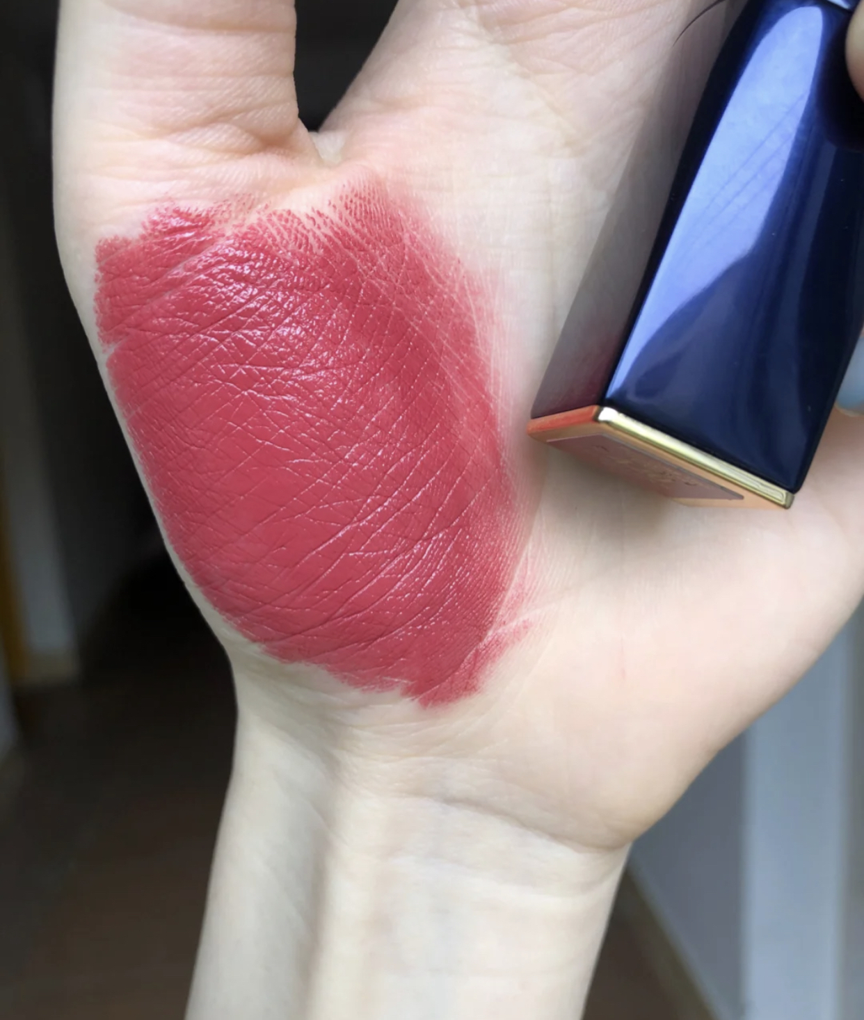 日常百搭的口红大牌,适合薄涂显白的口红