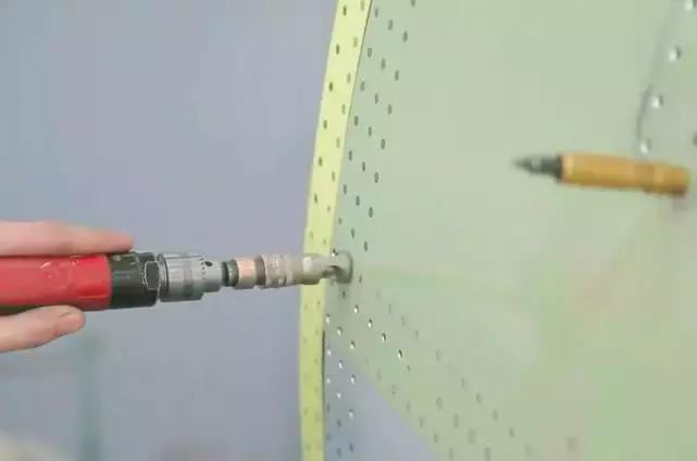 国产C919客机质量行不行？机器人制造保证安全可靠