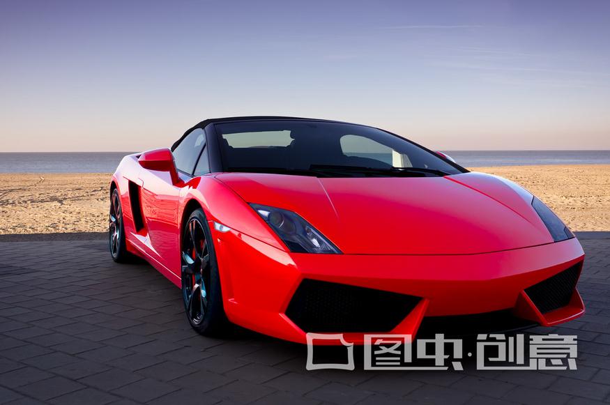 新车不到2年漆面老旧无光？别花钱打蜡！教你三招，车漆光亮如新