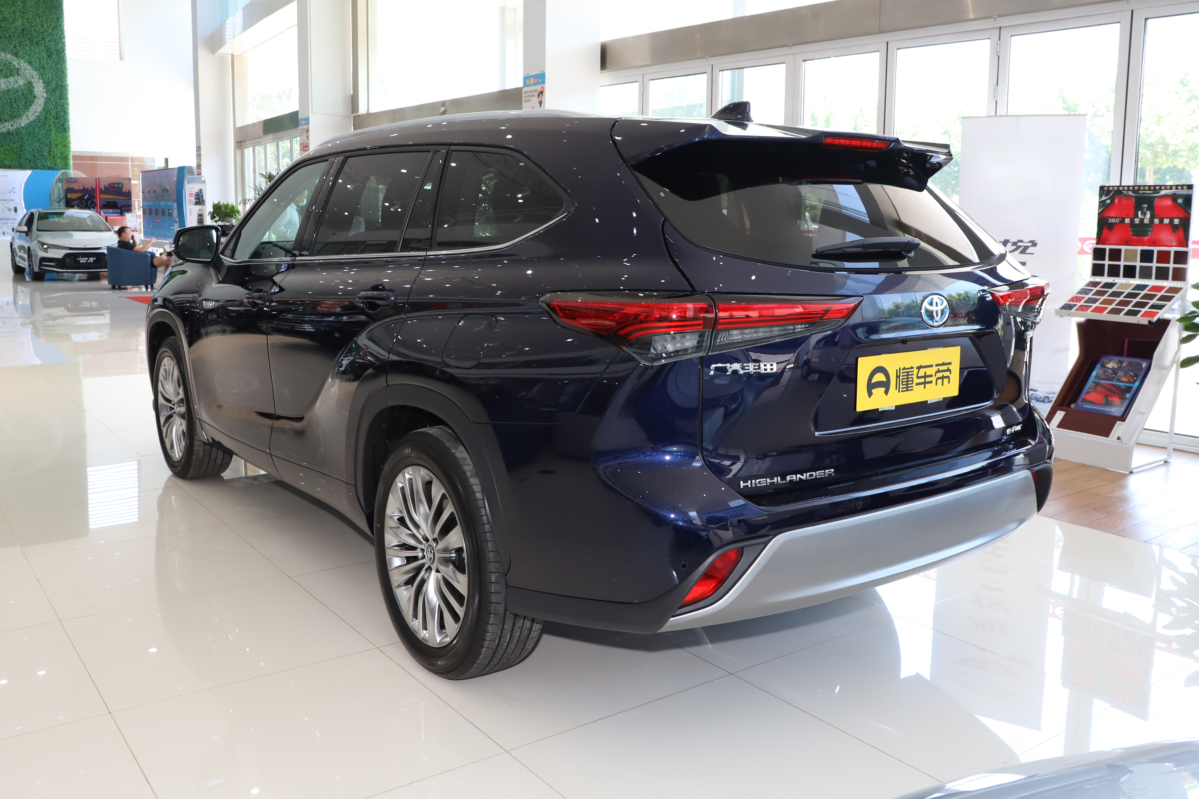 冠道ur-v汉兰达,ur-v和汉兰达哪个值得入手