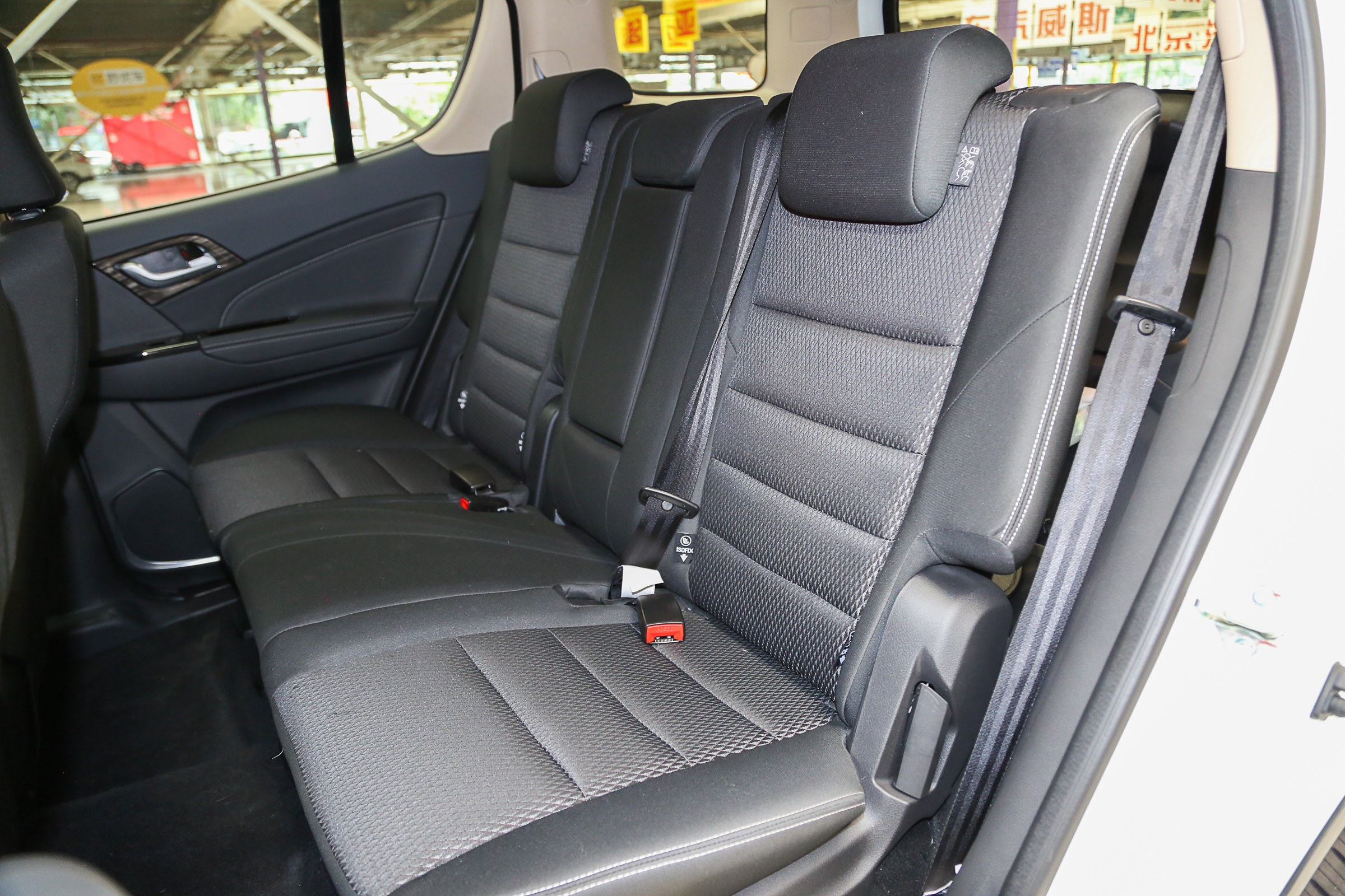 非承载式车身带大梁柴油推荐,mu-x牧游侠1.9柴油四驱