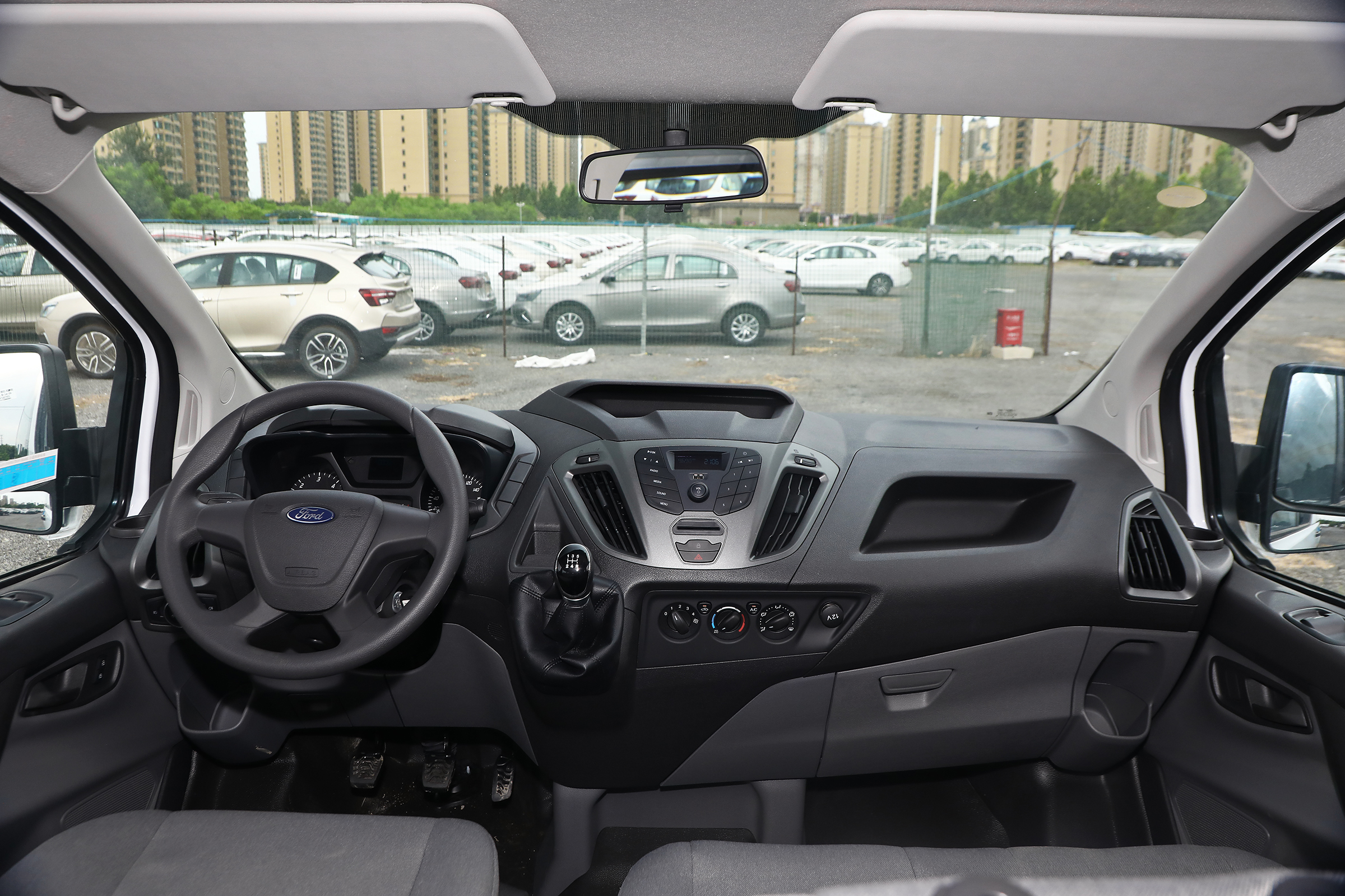 福特新全顺1.5t落地价格,福特新全顺14.98万