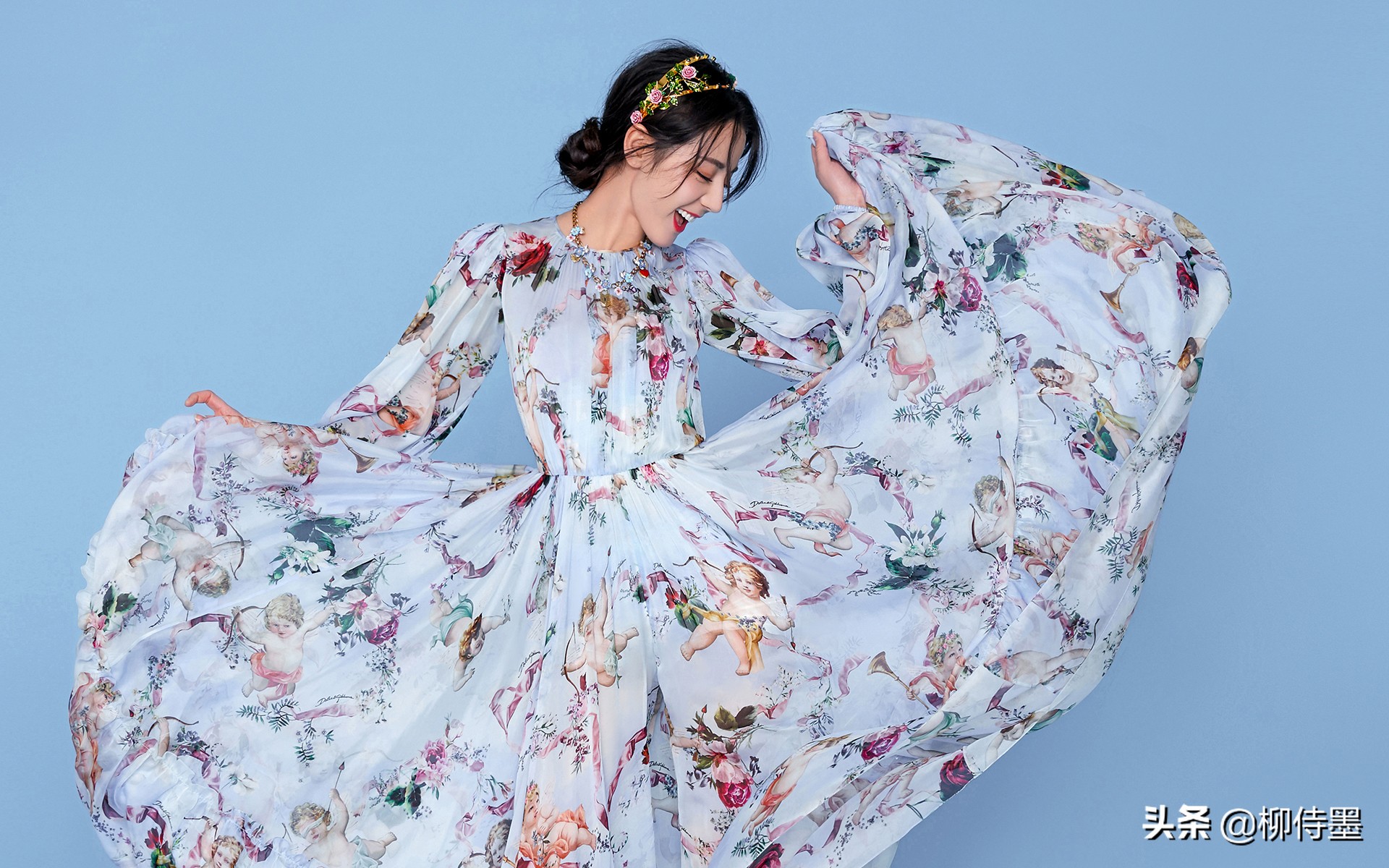 度假风连衣裙拍照姿势技巧,夏日裙子摄影