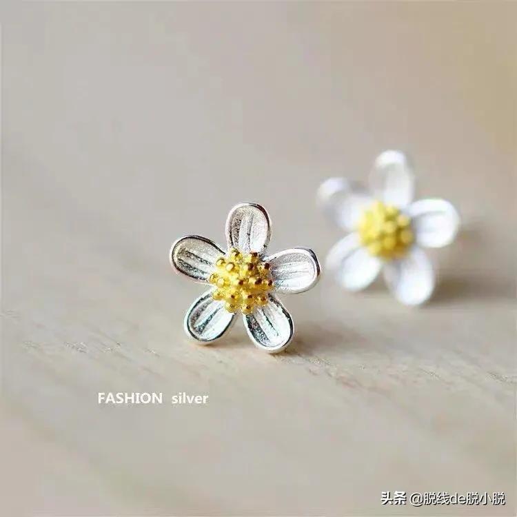 女装潮流穿搭40岁女人气质,今年最流行的10组穿搭请收好