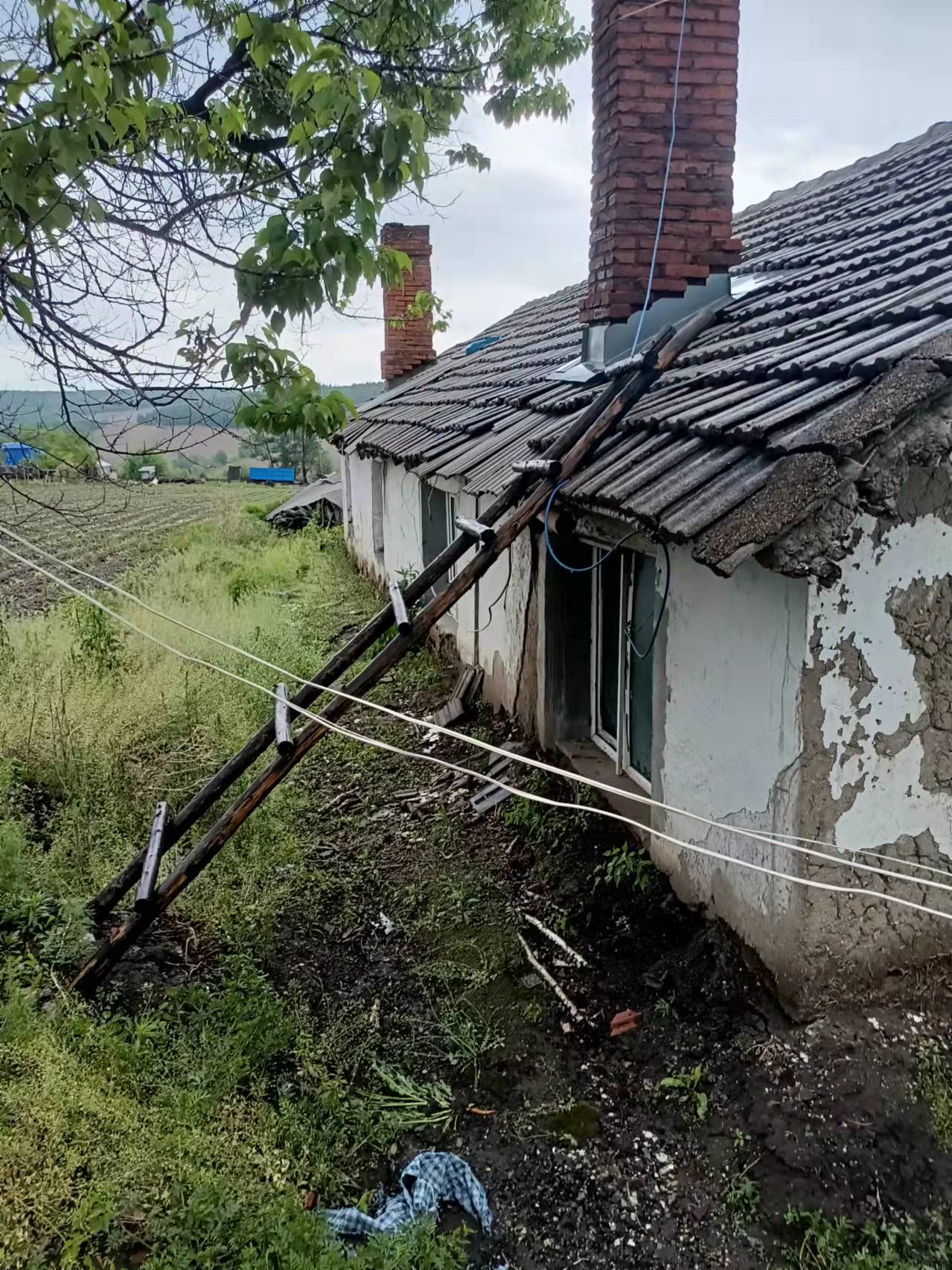 5届学生没教出一个省重点，老师去世，群里没有一个人说话