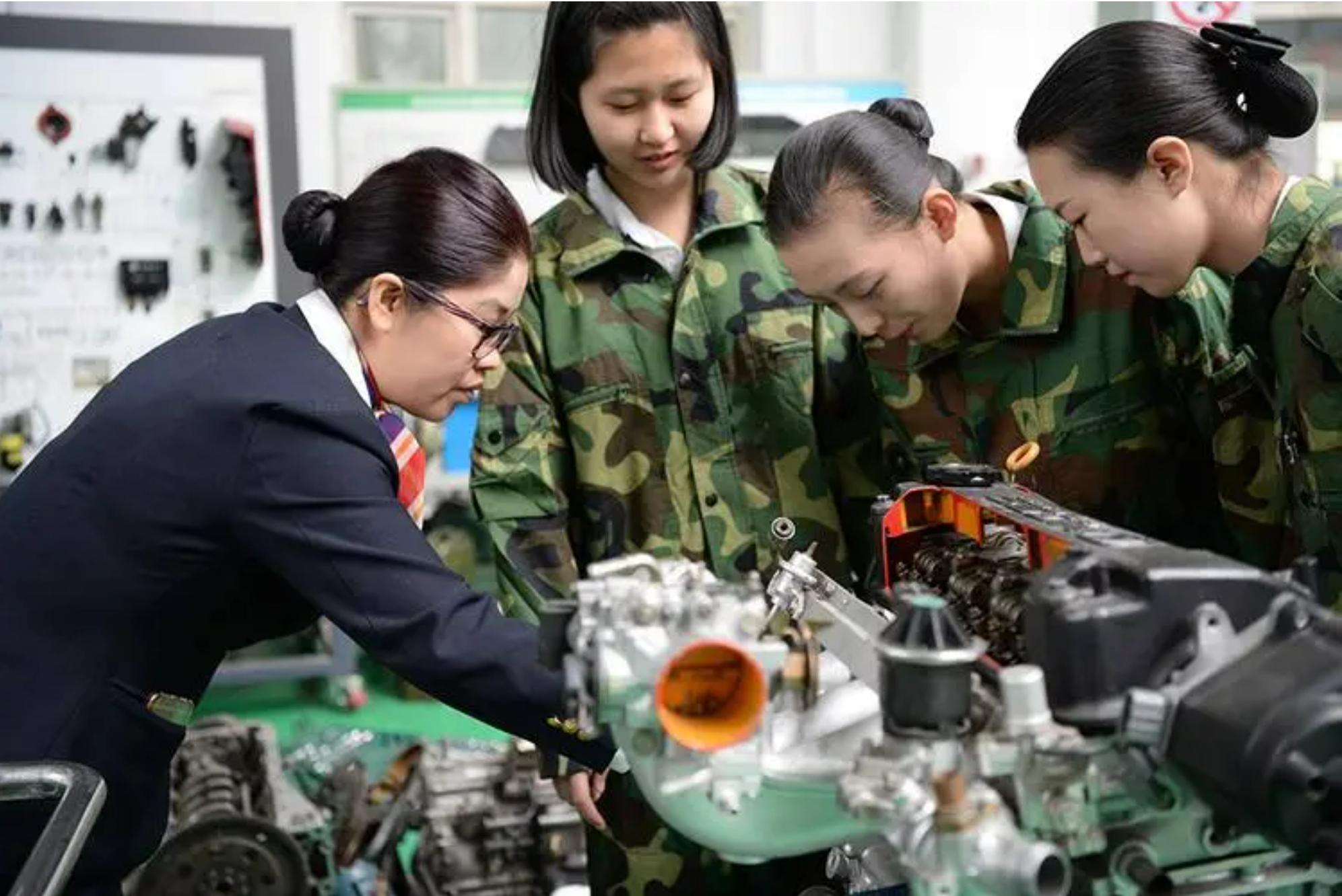 专科生与本科生谁更吃香,专科升本科后找工作难吗