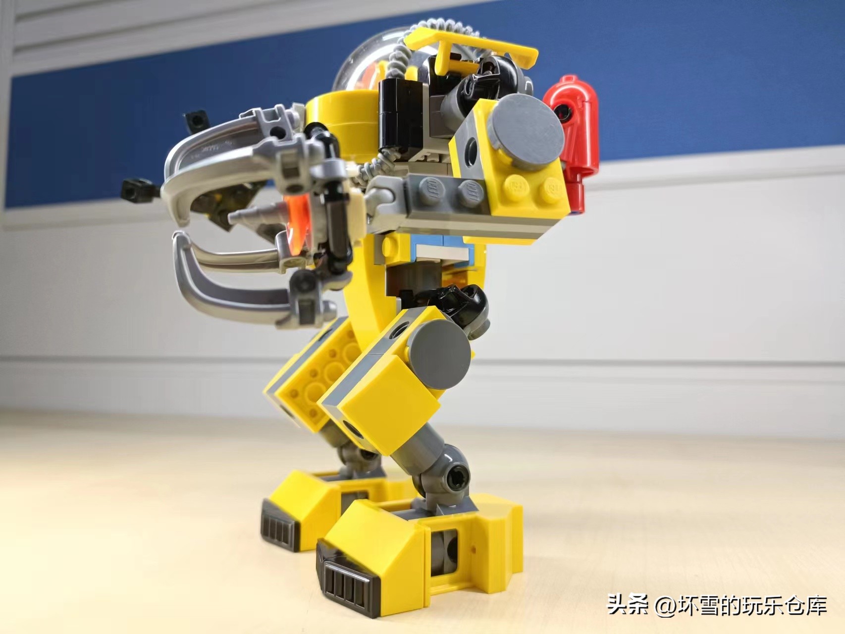 乐高31090水下机器人,乐高科技系列42037