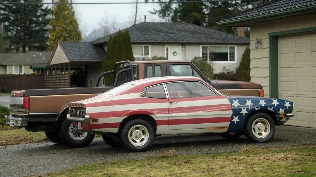 为什么《新蝙蝠侠》的蝙蝠车，简配得那么明显？｜八卦田