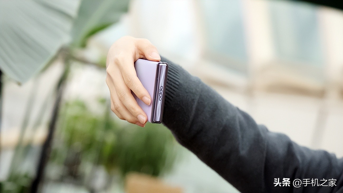小折叠屏oppofindx2,oppofindn2大折叠测评