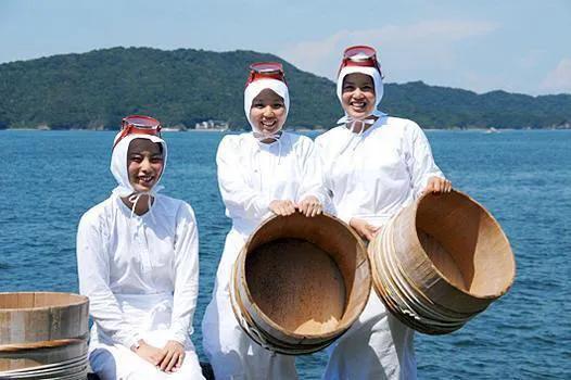 从吃人肉到潜水捕鱼，这些令人震惊的奇闻异俗你一定没见过！