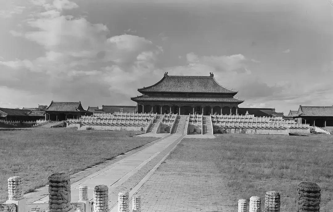 日军日记：*安妇慰**不服从管教，我很愤怒，用*刀刺**插入她的*体下**,2