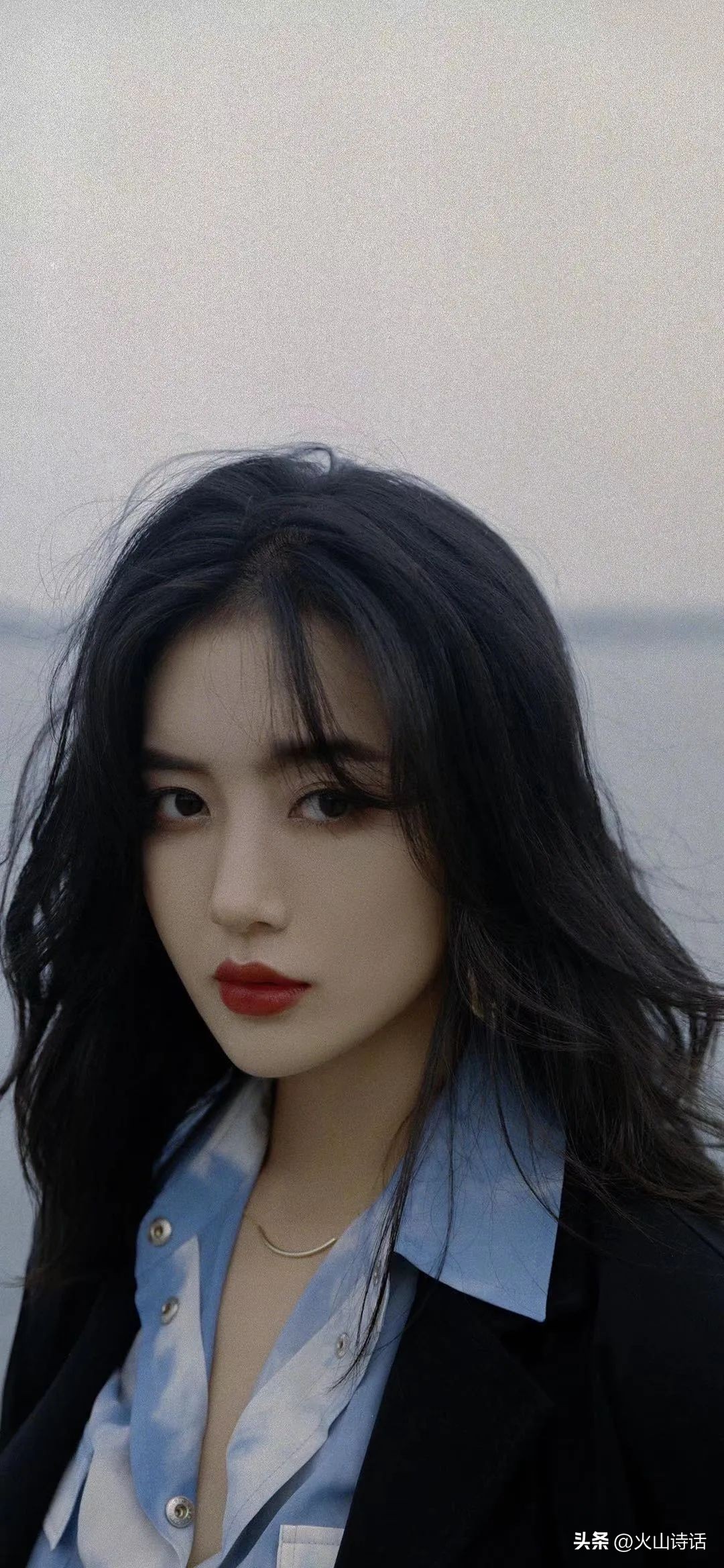 王梓薇：95后小花中的一颗新星，写真很甜很甜啊，太爱了！