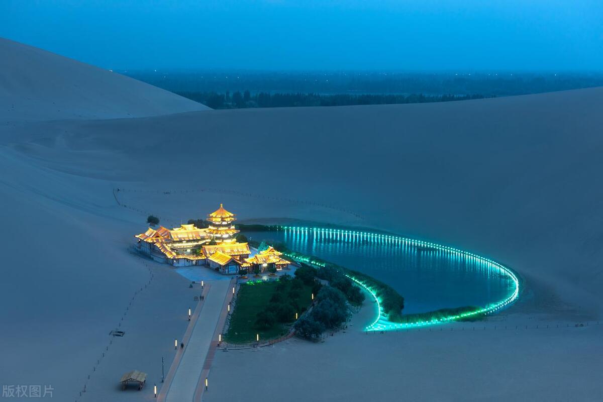 中国最值得去的100个地方是哪里,中国值得去的10个绝美旅行地