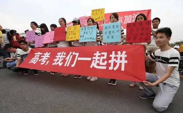 西亚斯发的是郑大毕业证吗,西亚斯郑大毕业证