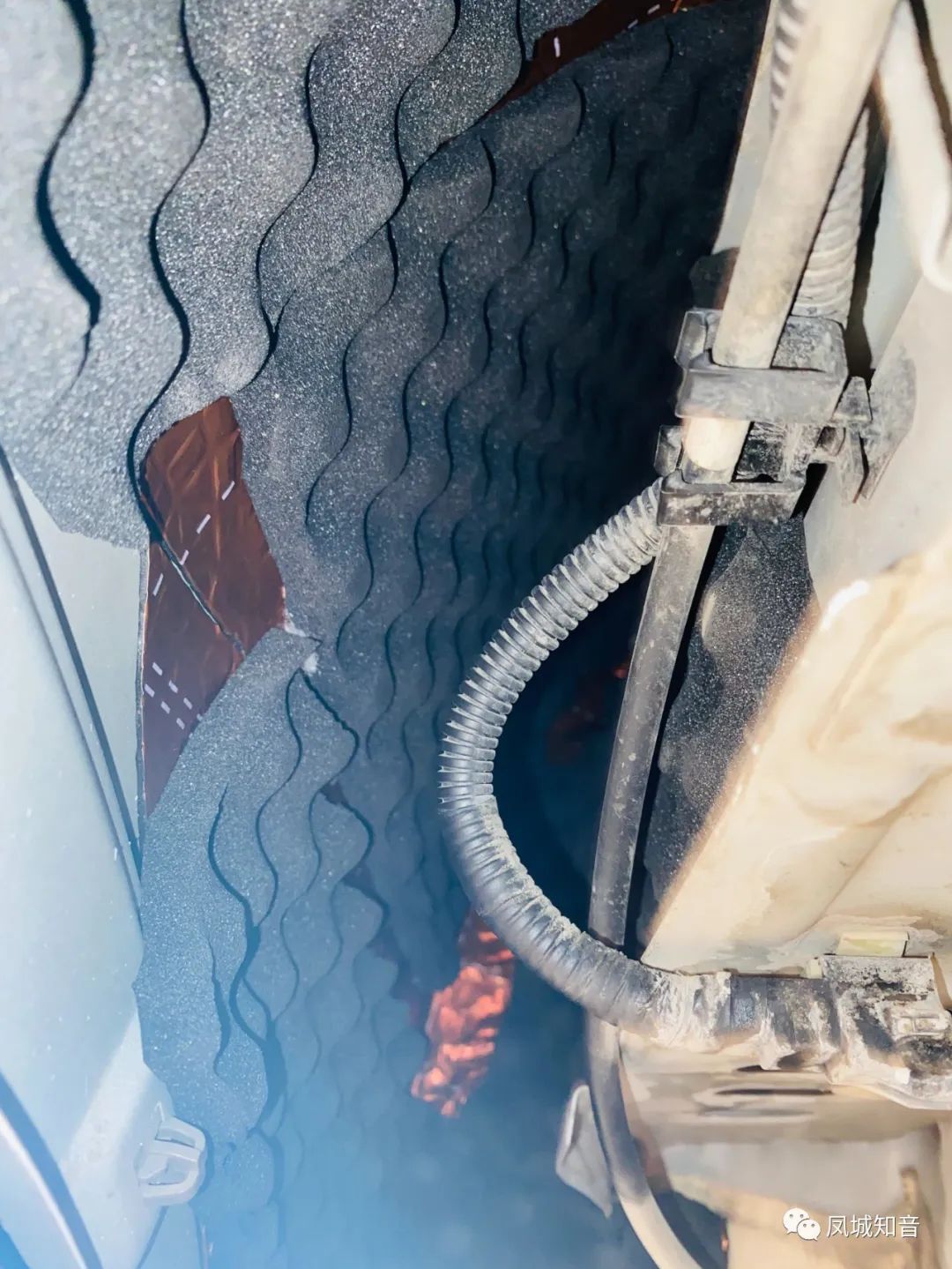 新胜达双层隔音玻璃,现代新胜达汽车音响隔音改装