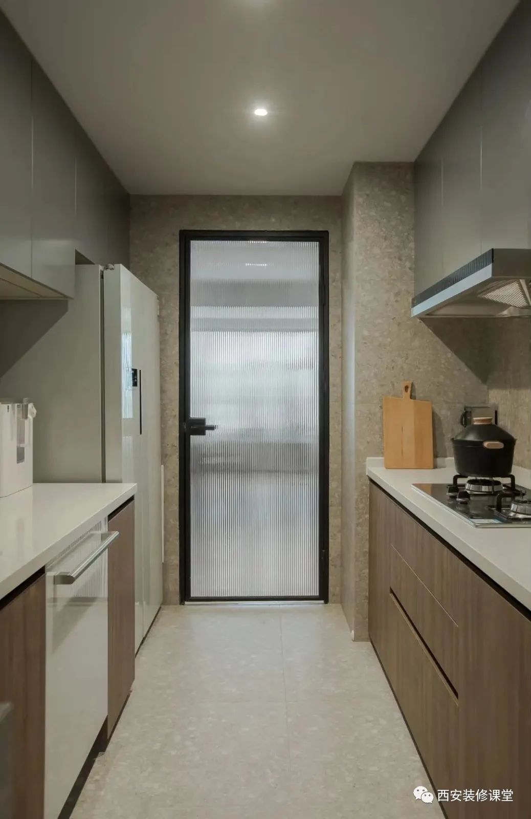 厨房门的正确做法,厨房的门应该怎么做