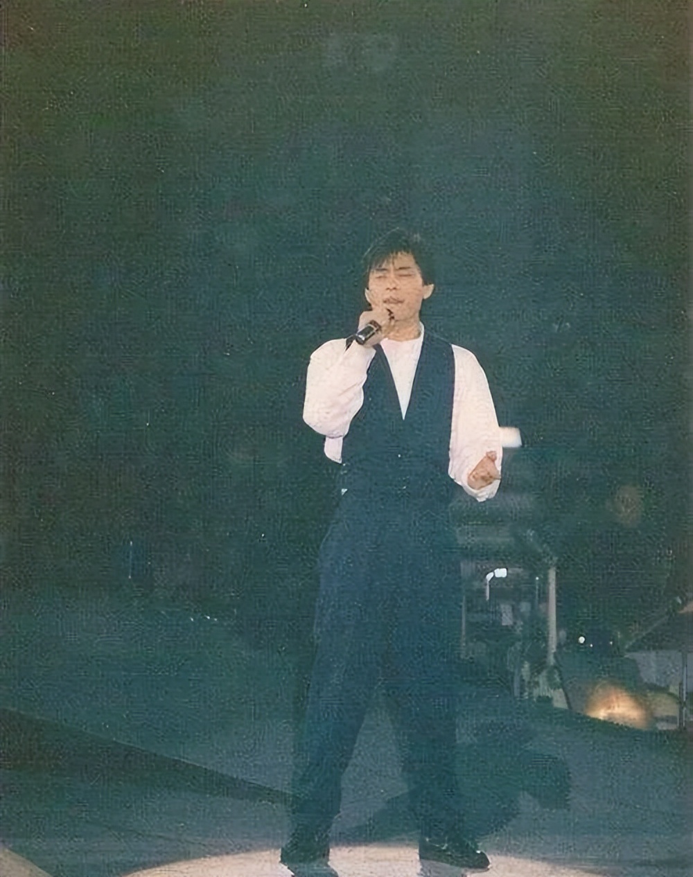 消失的王杰：一代巨星，被谁所害？