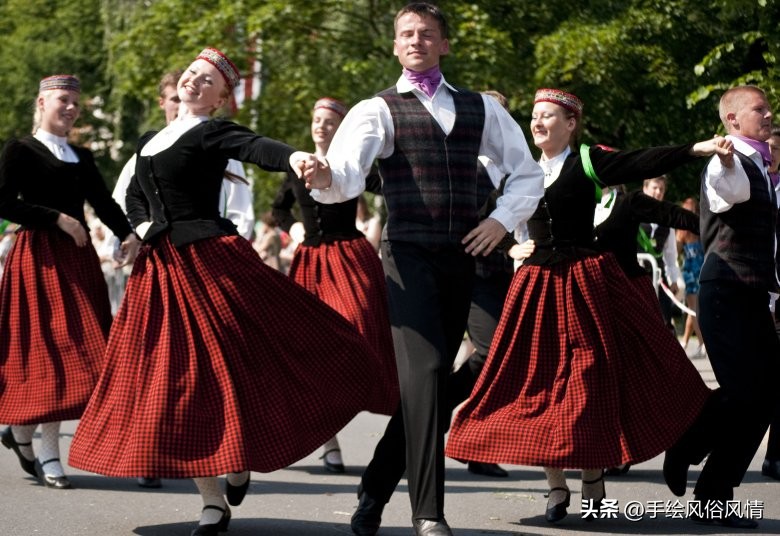 法国民族服装,法国和沙俄军服