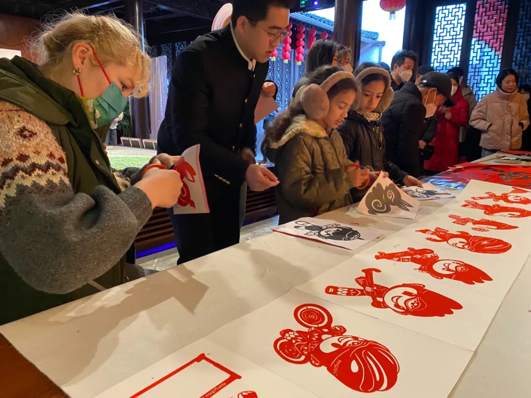 亚运遇上非遗！黏土捏出来的宸宸太萌了