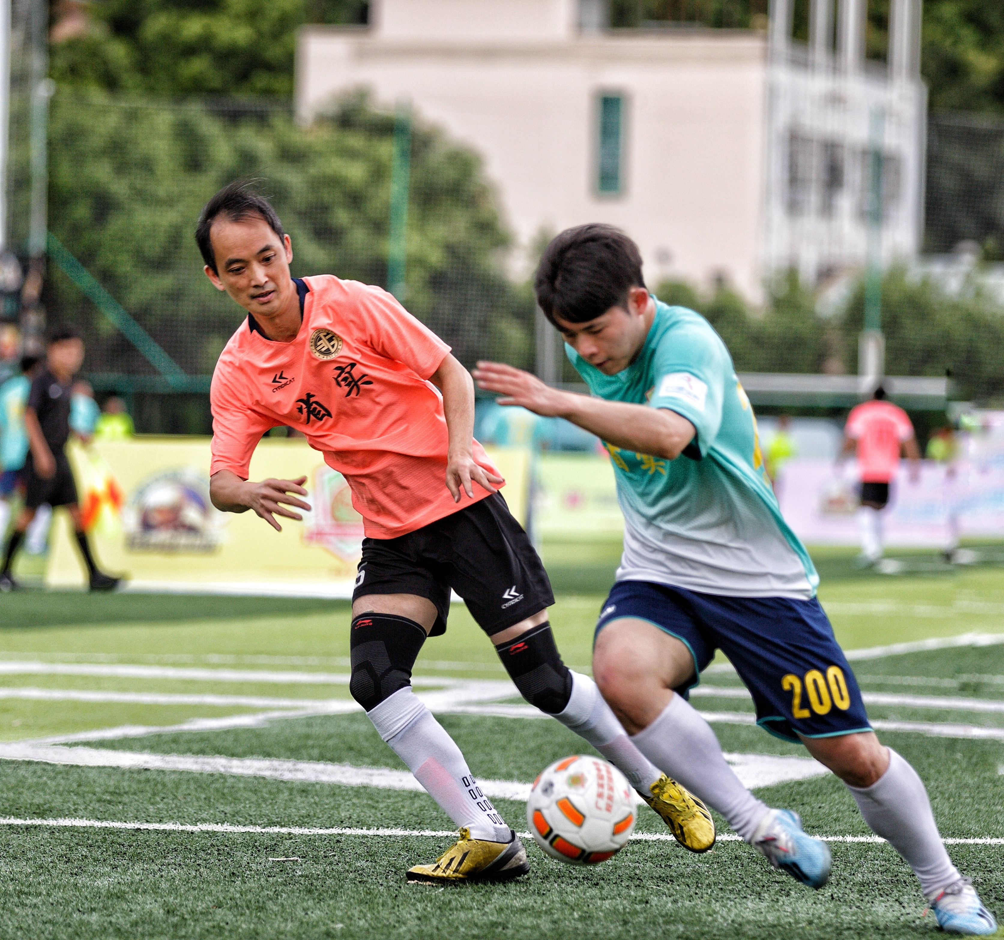 第三届省实人精英足球联赛正式启动前国脚池明华孔国贤现场支持