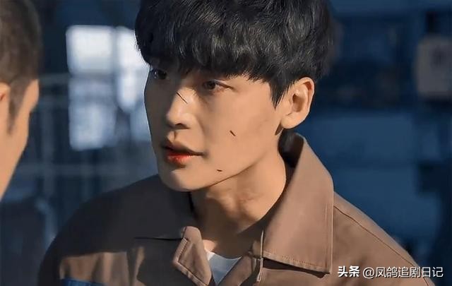 黑话律师李钟硕林允儿见面,韩剧黑话律师林允儿李钟硕