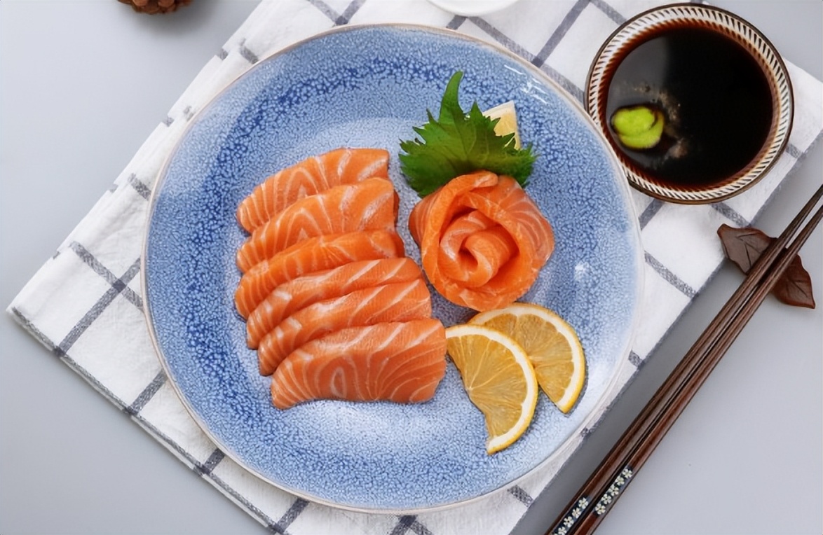 三文鱼进口清关流程,秘鲁三文鱼水产品进口清关报关行