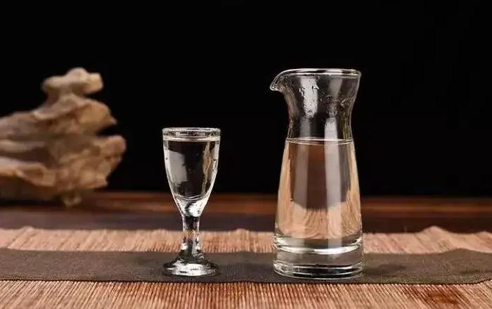 洋酒喝多了第二天难受应该怎么办,喝多了难受怎么缓解