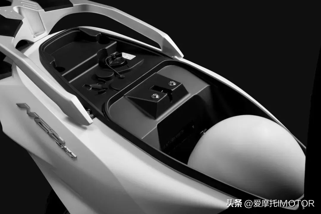 五羊本田ncr125最新款2024,城市通勤踏板推荐五羊本田ncr125