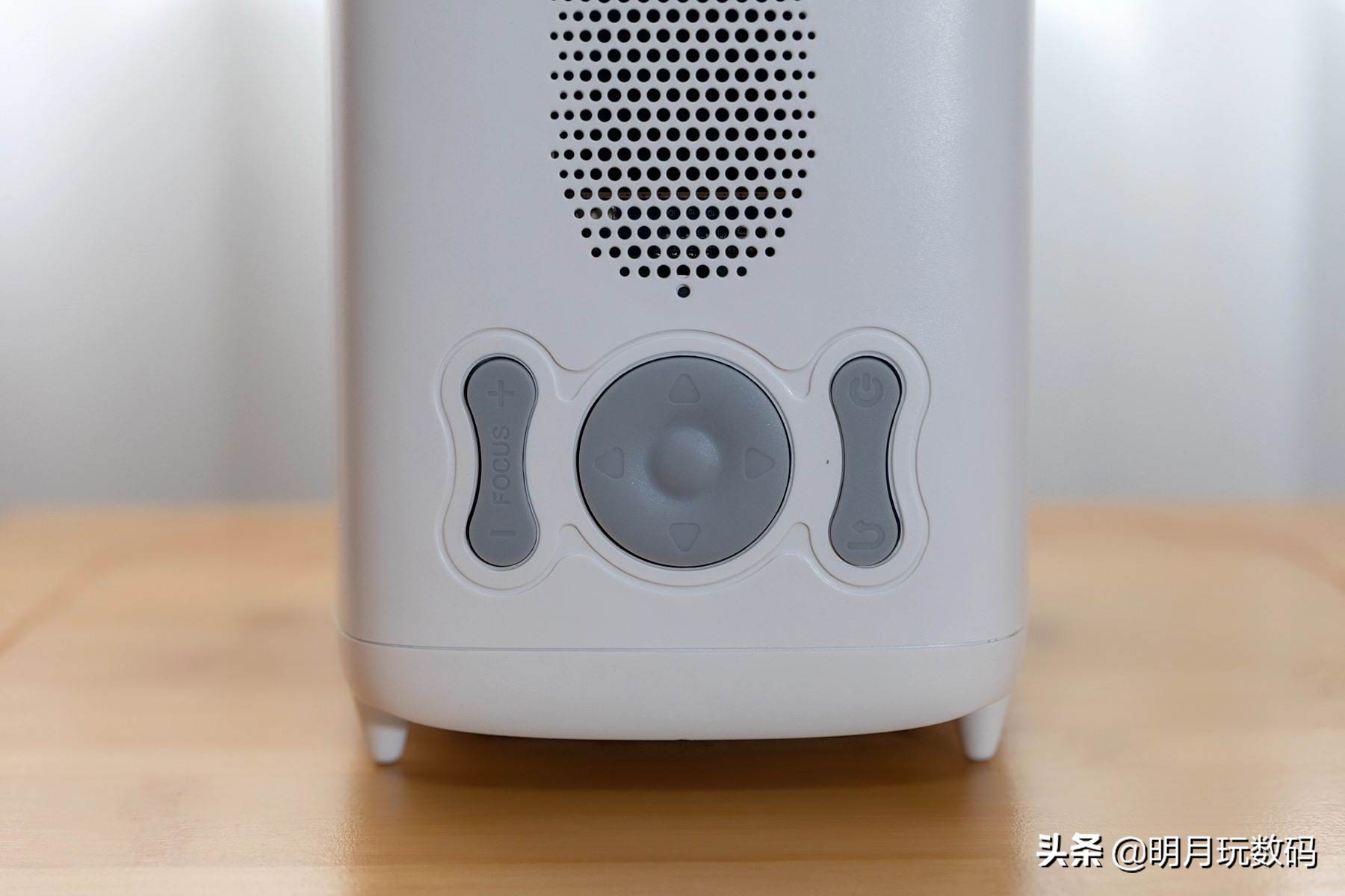 泰捷weboxt1投影仪和t1s怎么选,泰捷投影t1s缺点