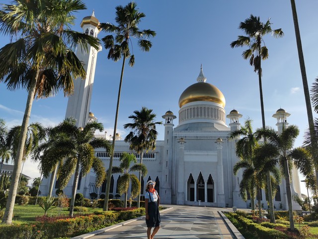 文莱与马来西亚对比,文莱和马来西亚的界线和位置